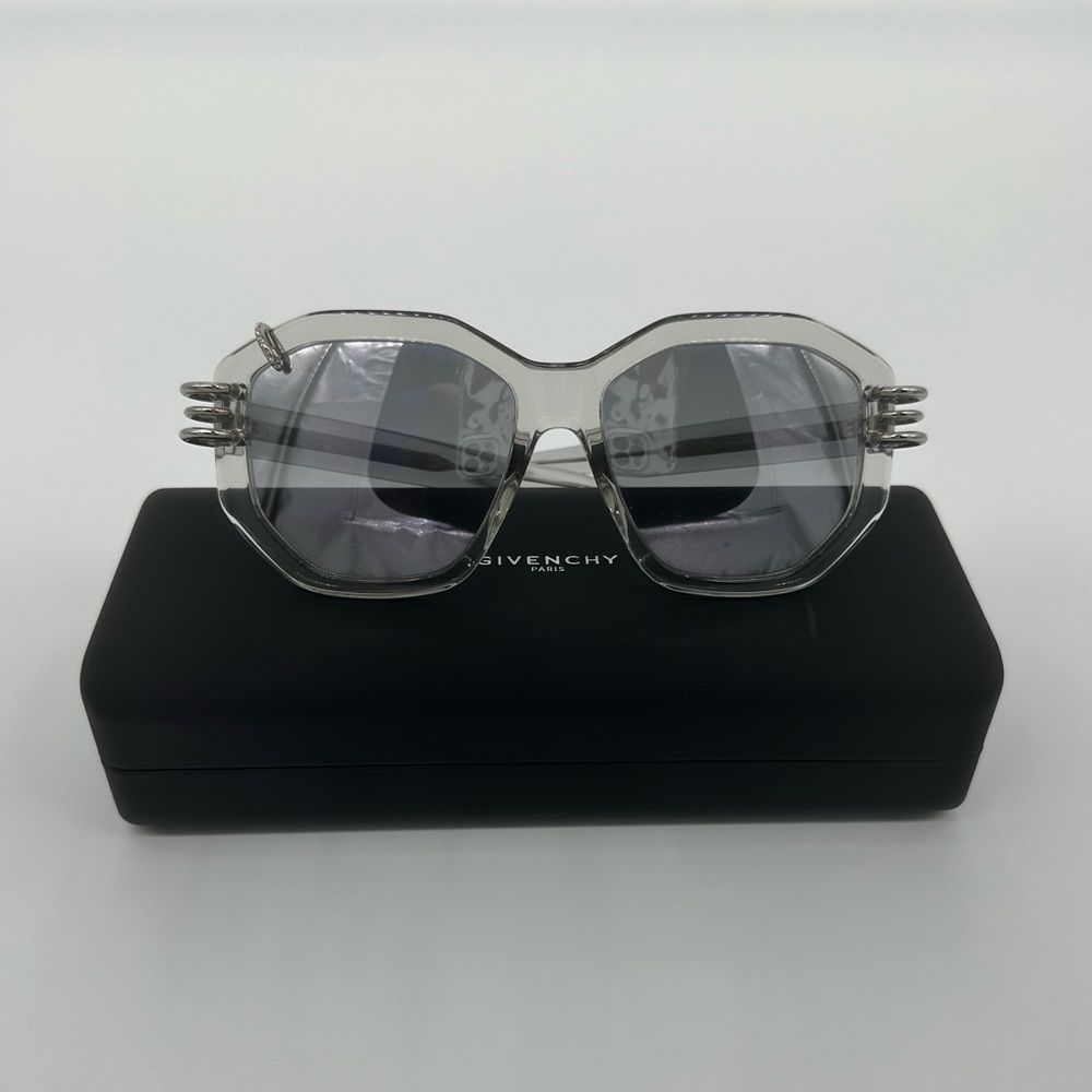 GIVENCHY Piercing Sunglasses